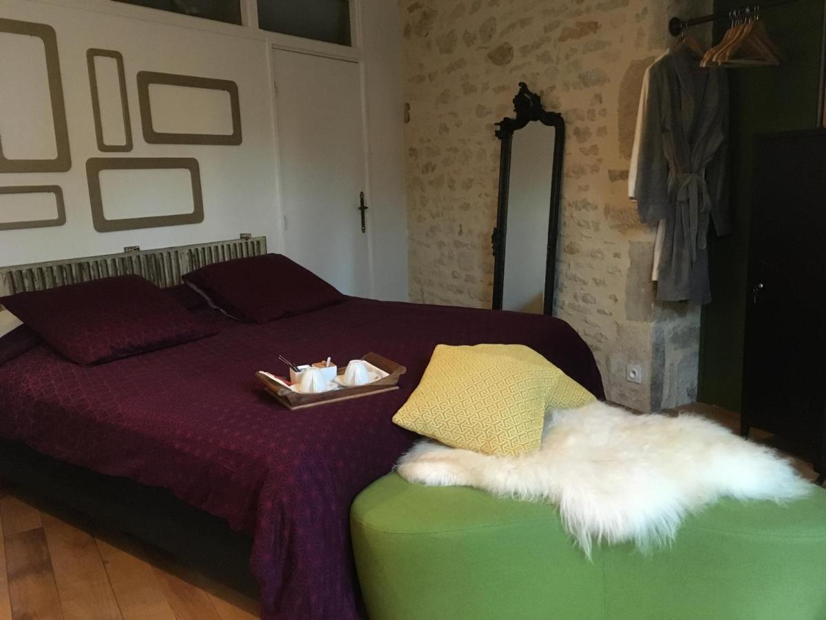 Au Cheval Bleu Bed and Breakfast Fontenay-près-Vézelay Eksteriør billede